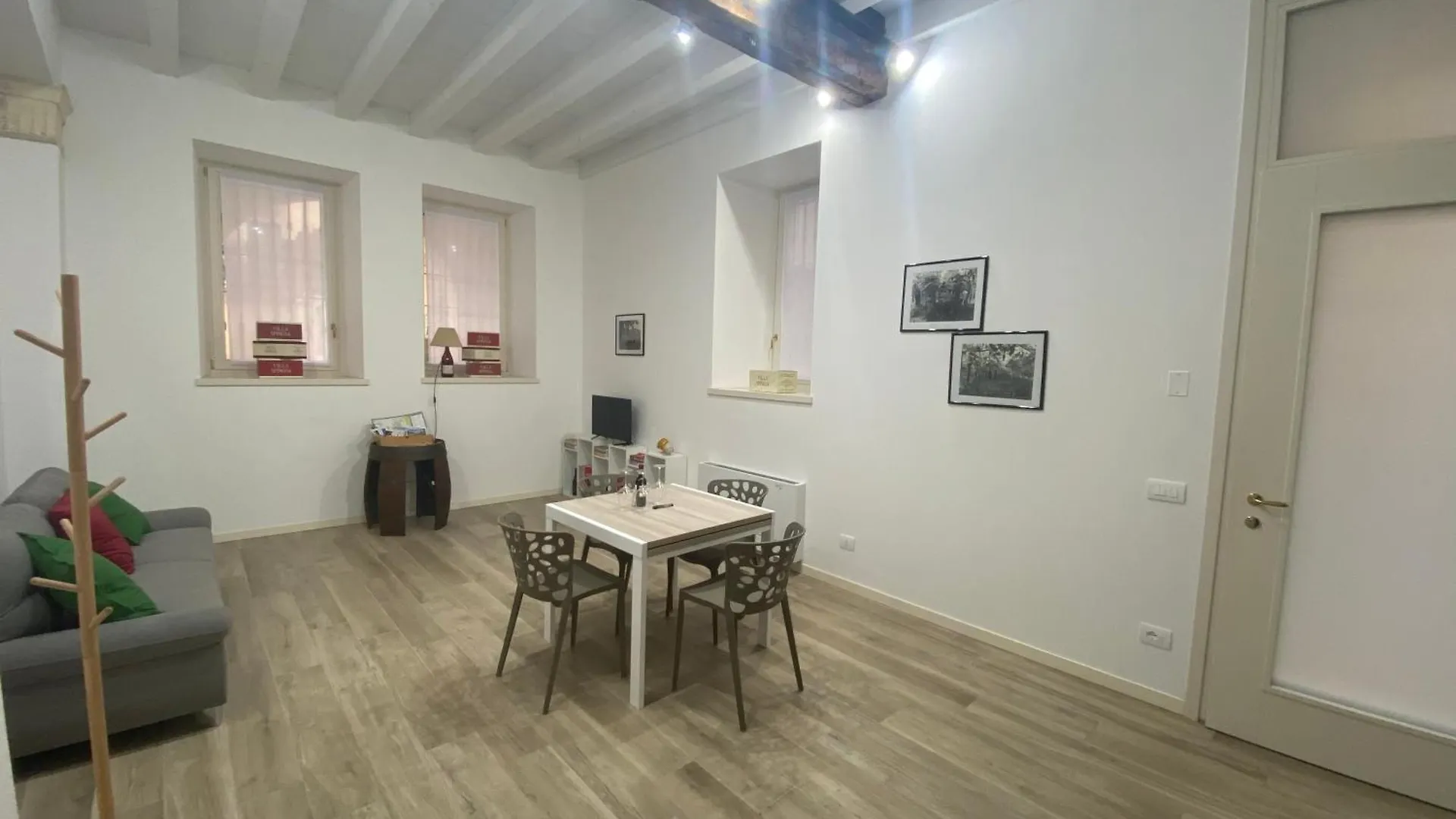 Διαμέρισμα Santa Cecilia Wine Suites Βερόνα